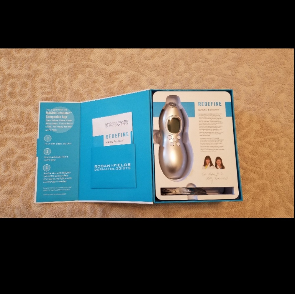 Rodan And Fields Macro Exfoliator - image 1